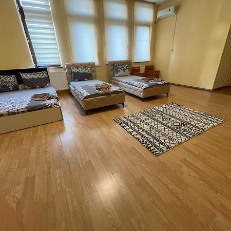 Ela Hostel Prizren Buitenkant foto