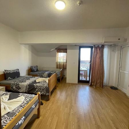 Ela Hostel Prizren Buitenkant foto