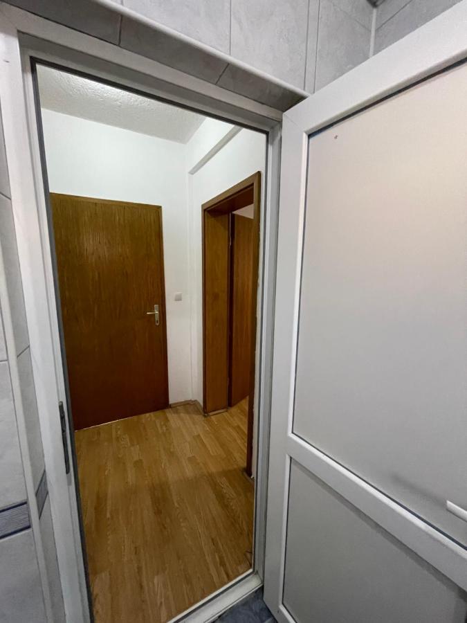Ela Hostel Prizren Buitenkant foto
